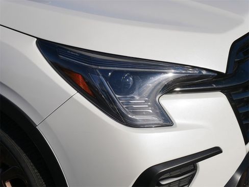 Certified 2025 Subaru Ascent Bronze Edition image 10