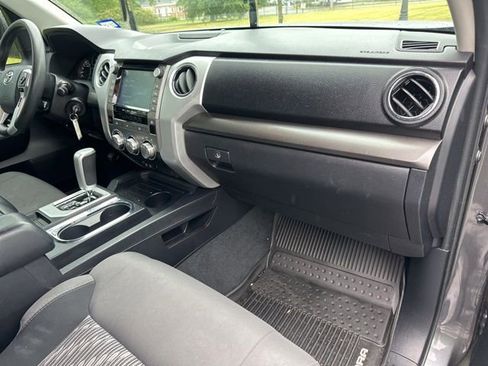 Used 2020 Toyota Tundra SR5 w/ SR5 Upgrade Package RWD image 27