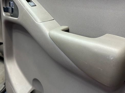 Used 2018 Nissan Frontier SV image 26