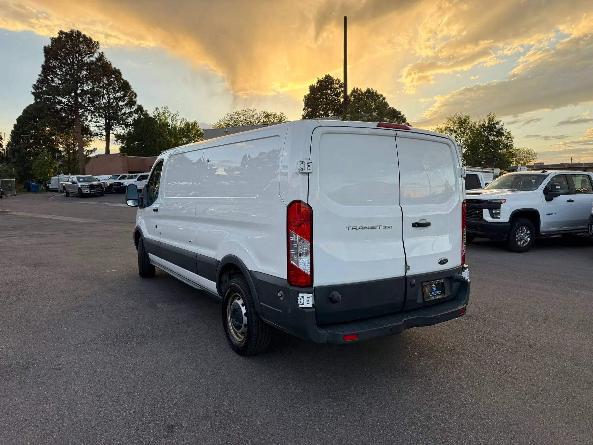 Used 2018 Ford Transit 350 148 Low Roof RWD image 5