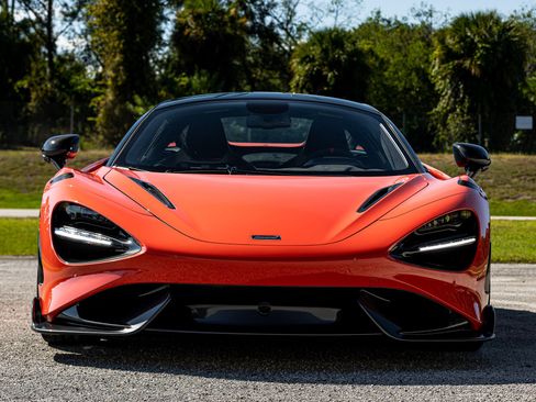 Used 2021 McLaren 765LT image 16