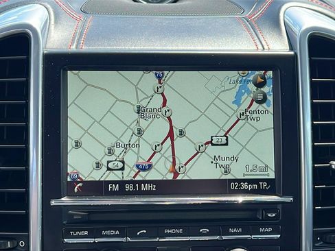 Used 2016 Porsche Cayenne GTS image 29