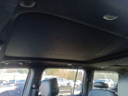 Used 2022 Jeep Wagoneer Series III w/ Premium Group I image 14