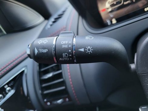 Used 2021 Jaguar F-TYPE Convertible image 32