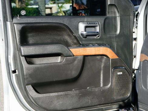 Used 2016 Chevrolet Silverado 2500 LTZ w/ Duramax Plus Package image 14