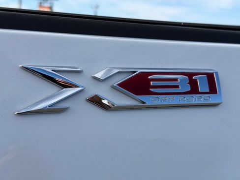 Used 2023 GMC Sierra 2500 SLE w/ SLE Value Package; image 39