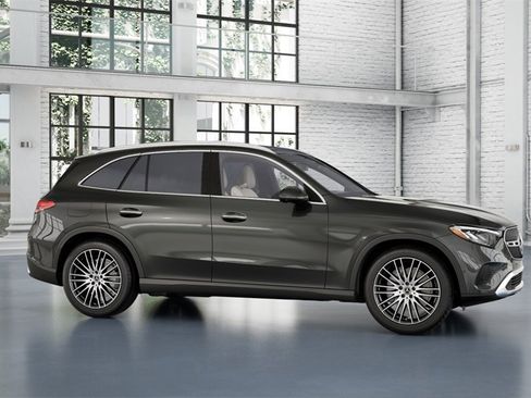 New 2026 Mercedes-Benz GLC 300 image 9