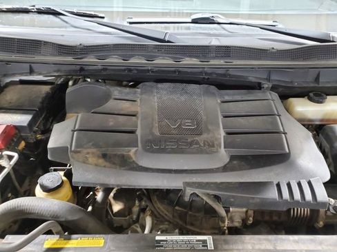 Used 2021 Nissan Titan Platinum Reserve w/ Moonroof Package image 6