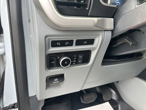 Used 2022 Ford F150 XLT w/ Equipment Group 302A High AWD/4WD image 16