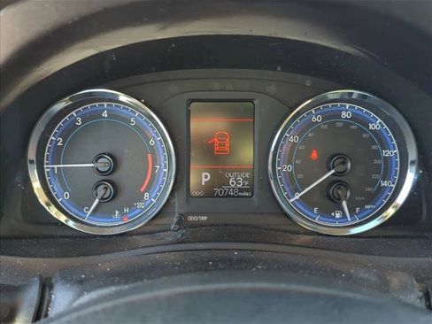 Used 2019 Toyota Corolla LE image 17