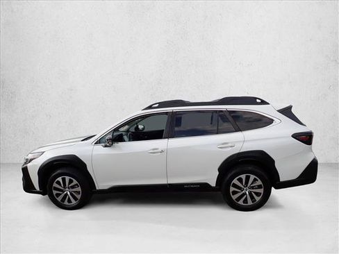 Used 2024 Subaru Outback Premium AWD/4WD image 2