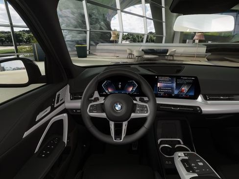 Used 2026 BMW X1 xDrive28i w/ Technology Package image 39