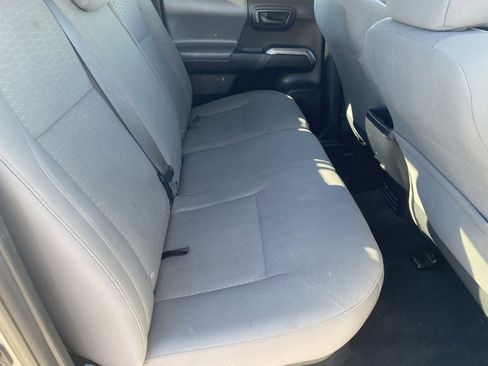 Used 2018 Toyota Tacoma SR5 image 15