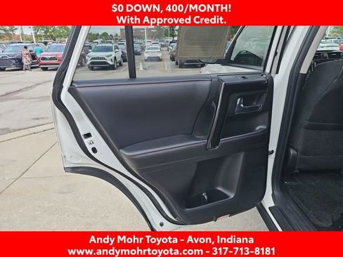 Used 2017 Toyota 4Runner TRD Off-Road AWD/4WD image 32