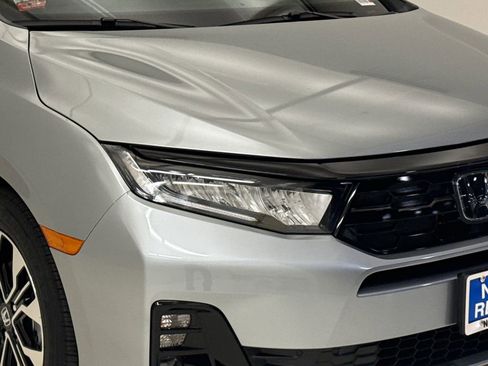 New 2026 Honda Odyssey Elite image 5