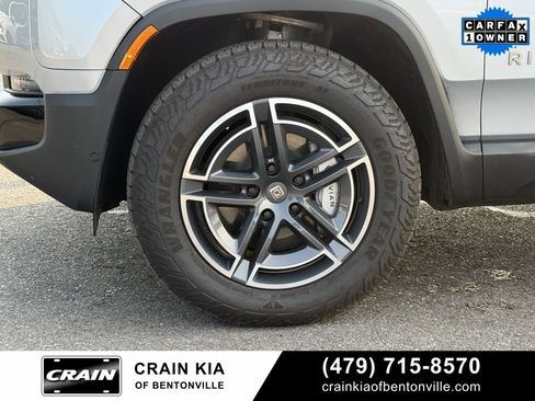 Used 2025 Rivian R1T Adventure image 32