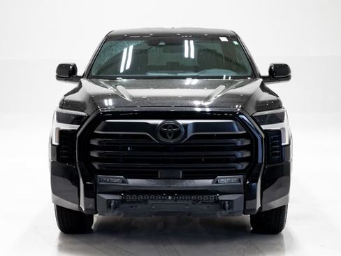 Used 2025 Toyota Tundra SR5 w/ SR5 Convenience Package AWD/4WD image 4