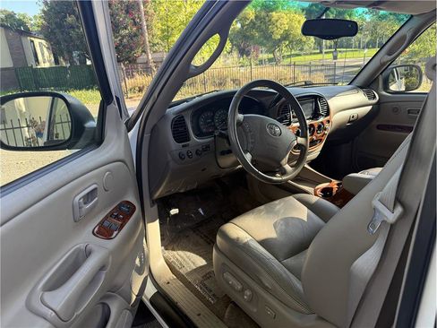 Used 2005 Toyota Tundra Limited AWD/4WD image 11