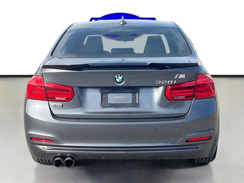 Used 2016 BMW 328i 4dr Sdn 328i RWD South Africa image 6