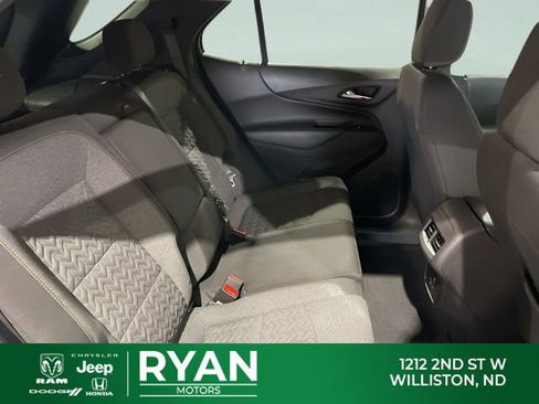 Used 2024 Chevrolet Equinox LT AWD/4WD image 27