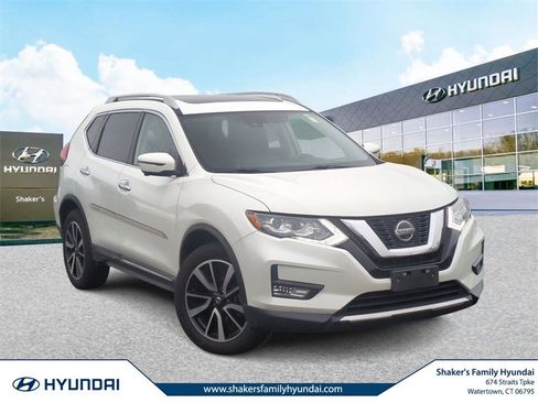 Used 2019 Nissan Rogue SL w/ Premium Package image 1
