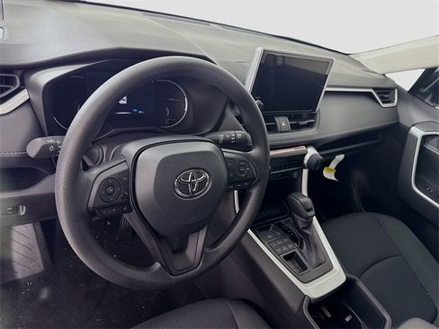 New 2025 Toyota RAV4 LE image 9