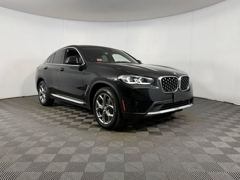 Used 2025 BMW X4 xDrive30i AWD/4WD image 4
