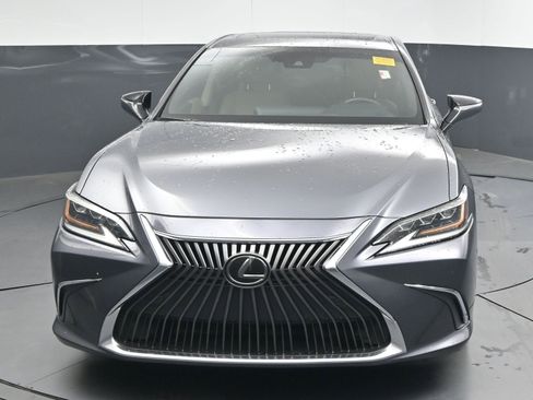 Used 2019 Lexus ES 350 Luxury w/ Accessory Package 2 image 2