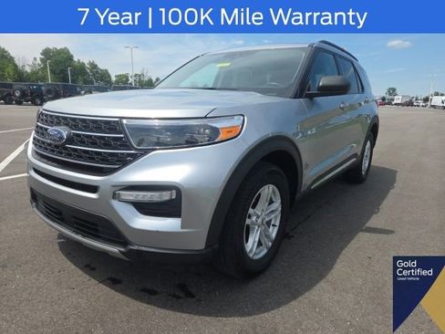 Used 2023 Ford Explorer XLT w/ Equipment Group 202A AWD/4WD image 2