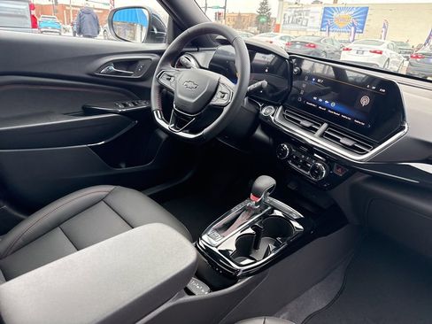 Used 2026 Chevrolet Trax RS w/ Sunroof Package image 38
