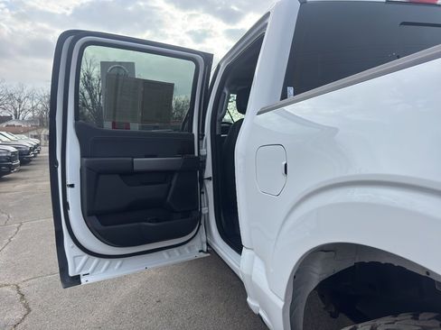 Used 2021 Ford F150 Lariat w/ FX4 Off-Road Package image 19