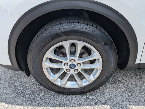 Certified 2022 Ford Escape SE AWD/4WD image 11