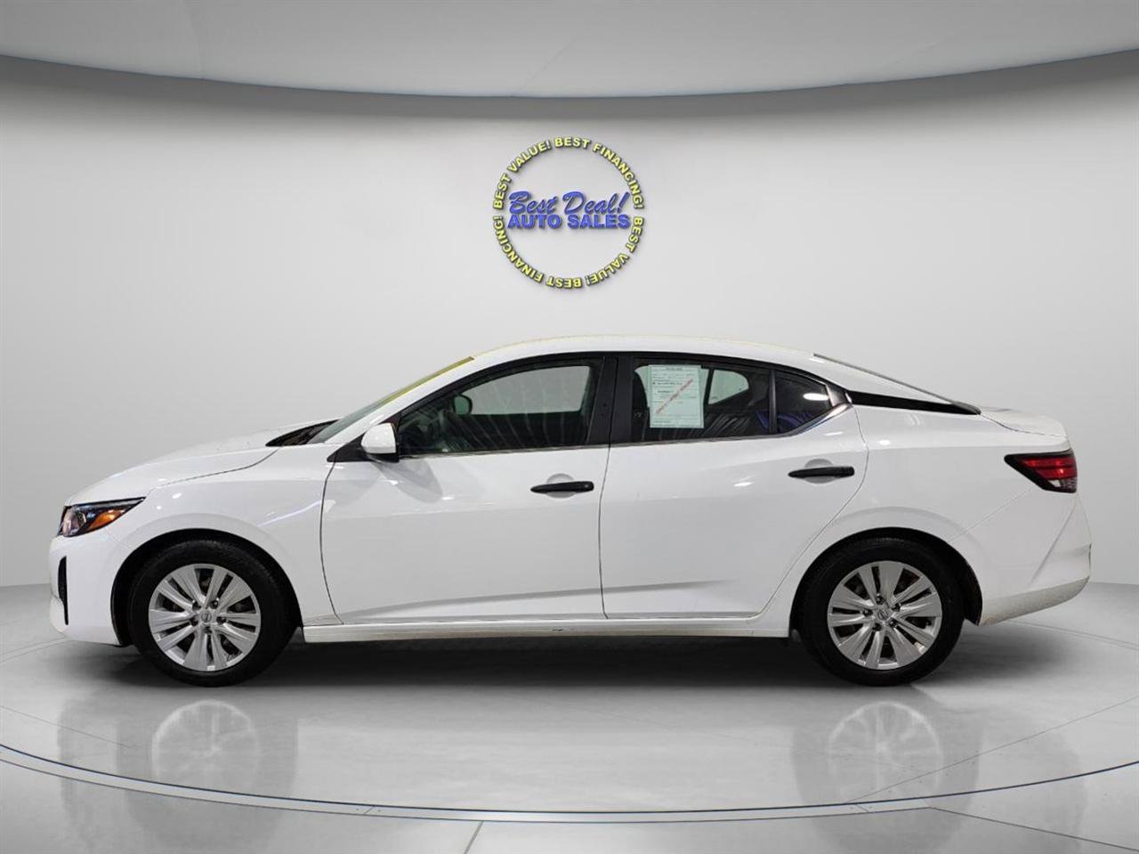 Used 2024 Nissan Sentra S FWD image 2