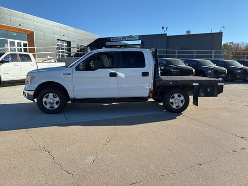 Used 2010 Ford F150 XLT image 2