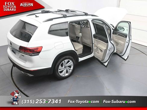 Used 2021 Volkswagen Atlas SE w/ Panoramic Sunroof Package AWD/4WD image 39