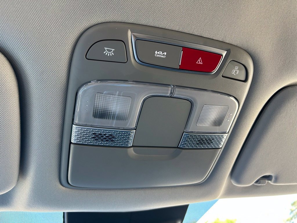 Used 2023 Kia Telluride LX FWD image 39