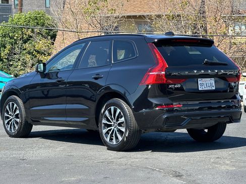 Used 2025 Volvo XC60 B5 Plus image 6