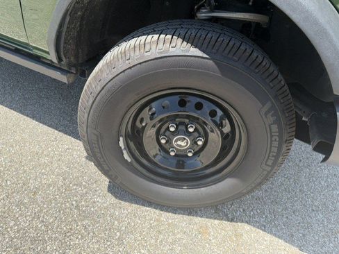 Certified 2022 Ford Bronco Black Diamond AWD/4WD image 31