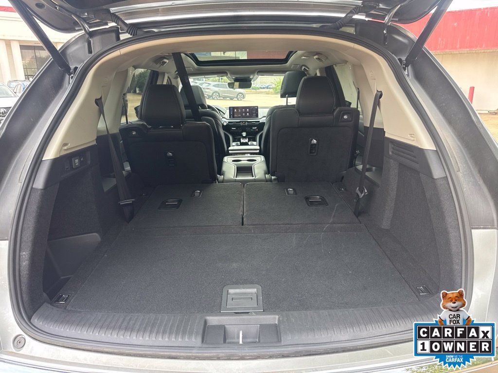 Used 2026 Acura MDX w/ Technology Package FWD image 30