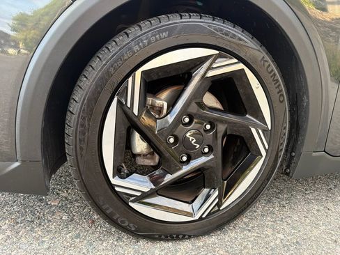 Certified 2025 Kia K4 EX FWD image 12