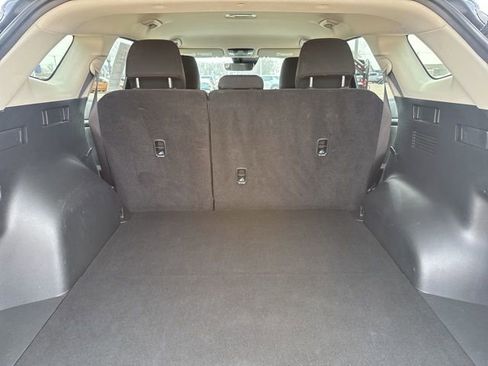 Used 2025 Kia Sportage LX image 38