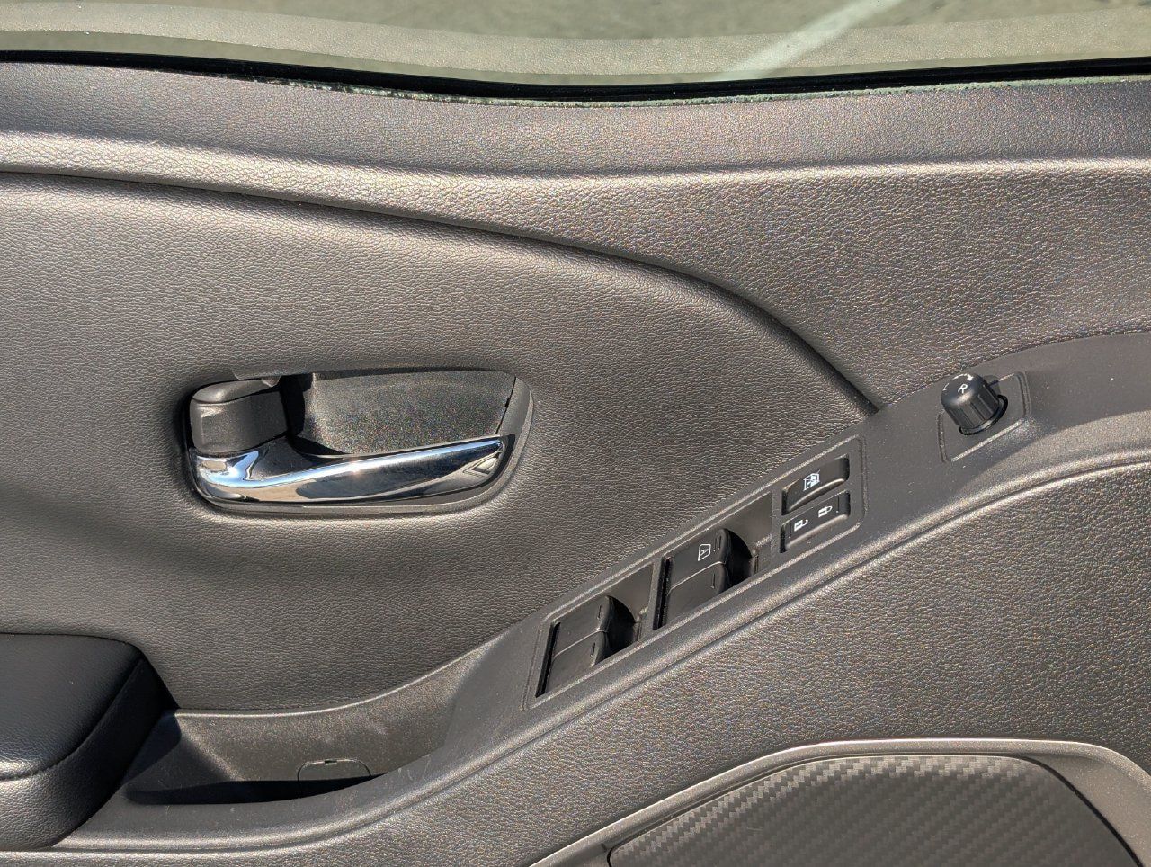 Certified 2025 Nissan Frontier SV AWD/4WD image 24