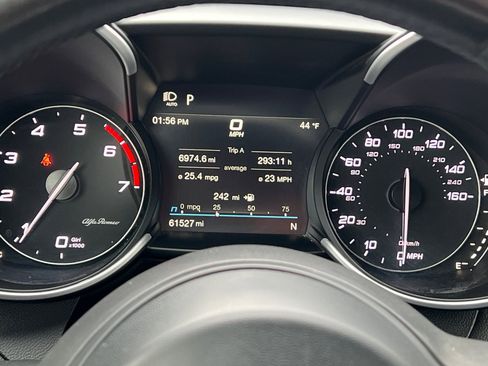 Used 2022 Alfa Romeo Giulia Sprint image 35