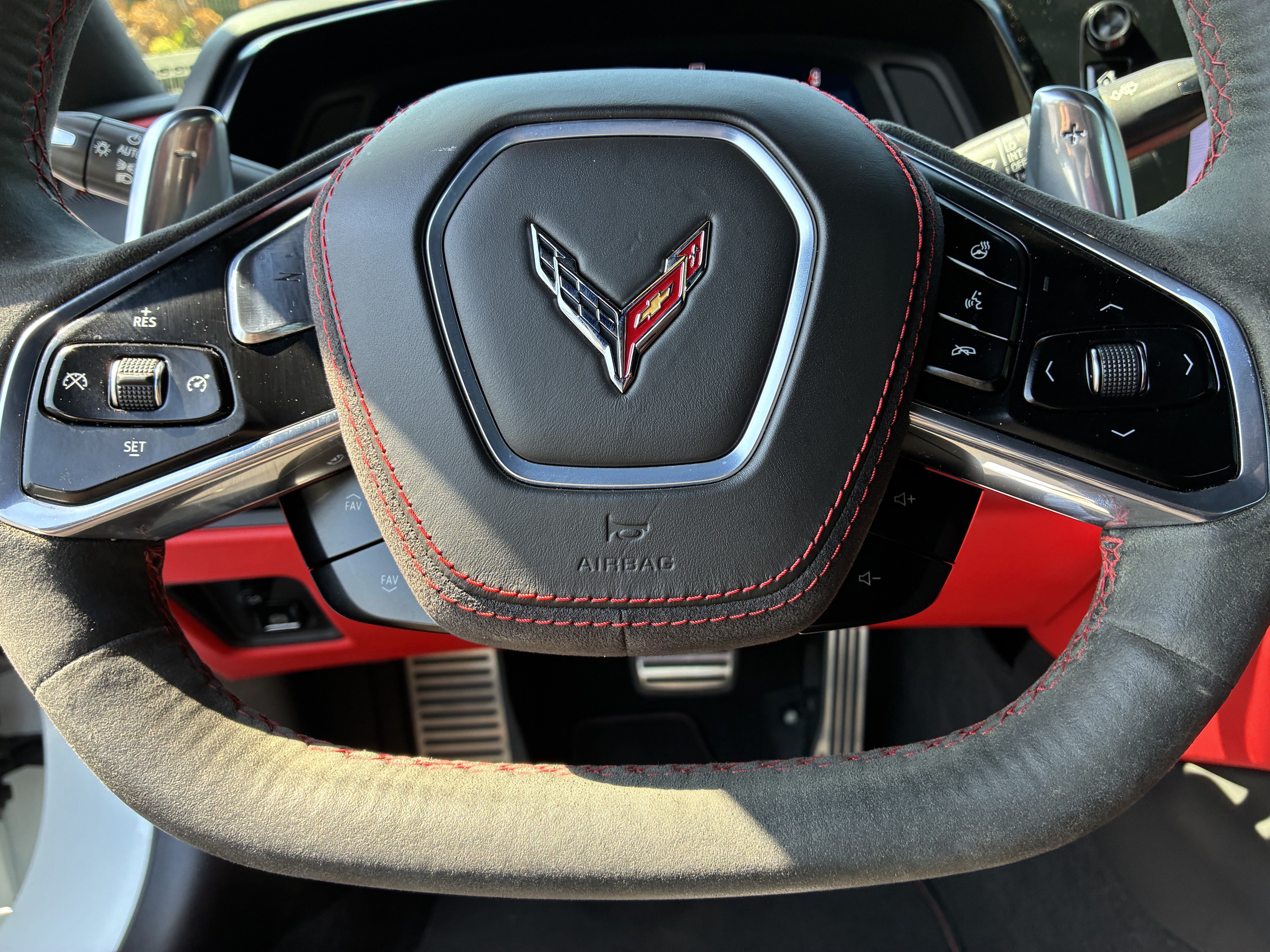 Used 2021 Chevrolet Corvette Stingray Premium Cpe w/ Z51 Performance Package RWD image 23