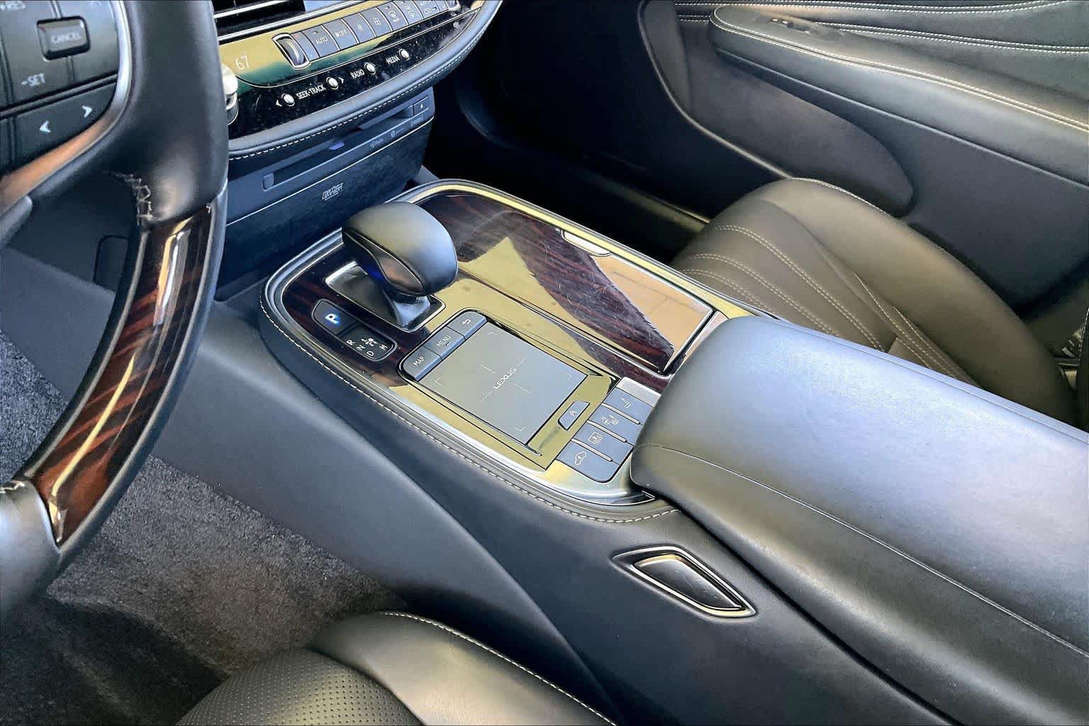 Used 2022 Lexus LS 500 w/ Interior Upgrade Package RWD image 14