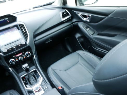 Used 2022 Subaru Forester Touring image 11