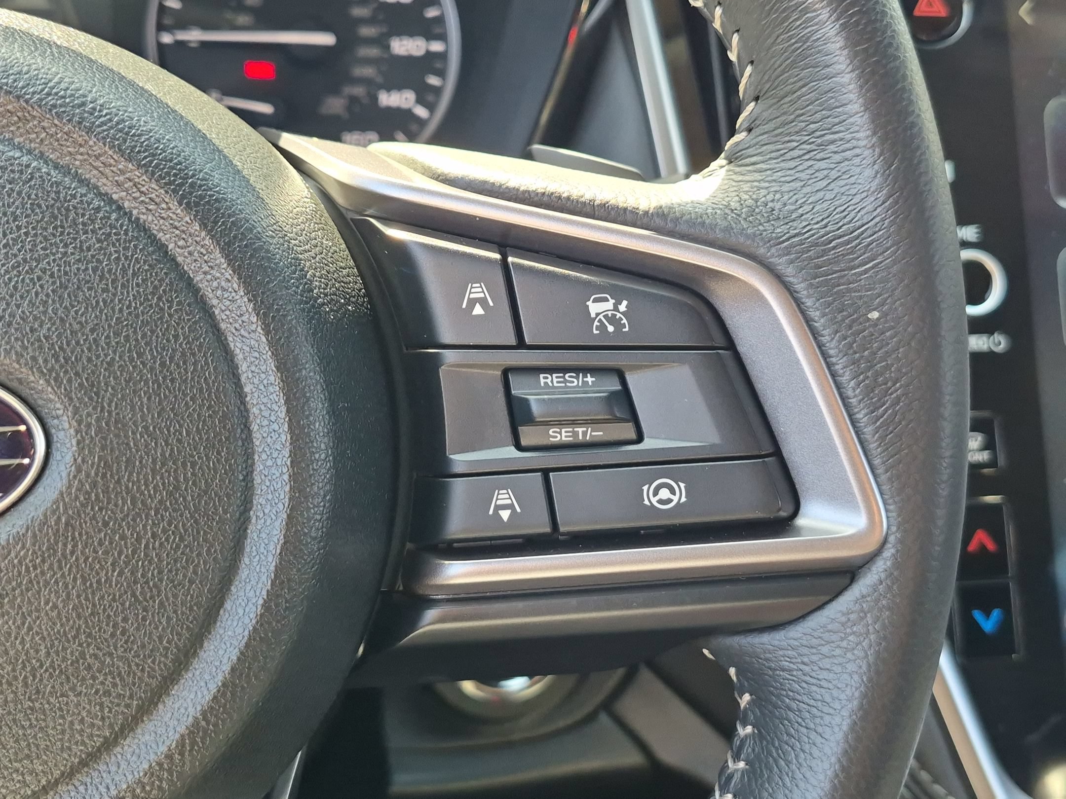 Certified 2025 Subaru Outback Premium AWD/4WD image 18