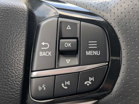Used 2025 Ford Explorer ST-Line w/ ST-Line Street Pack AWD/4WD image 39