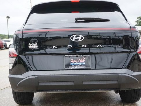 Used 2026 Hyundai Kona SEL Sport FWD image 6