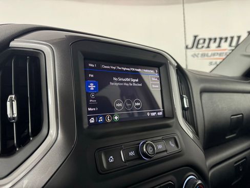 Used 2024 Chevrolet Silverado 2500 Custom AWD/4WD image 17